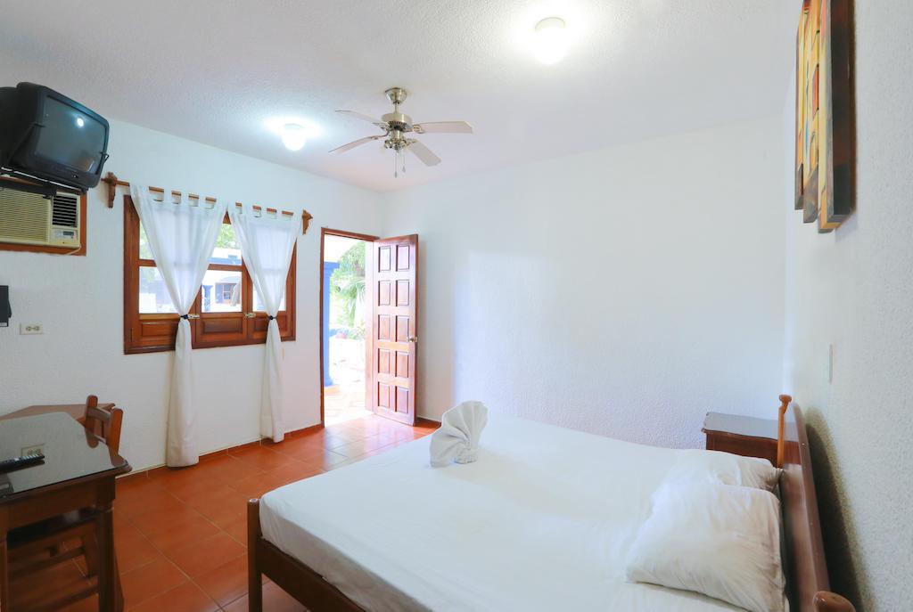 Hotel Azul By Encanto Playa del Carmen Room photo
